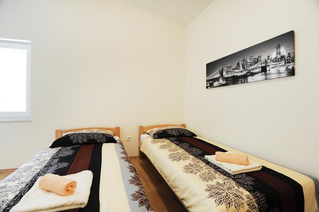 Apartment Jaz Bibinje Szoba fotó